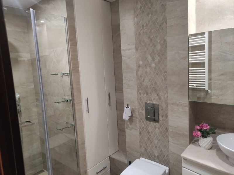 Дава под наем  4-стаен град София , Изгрев , 180 кв.м | 36708899 - изображение [8]