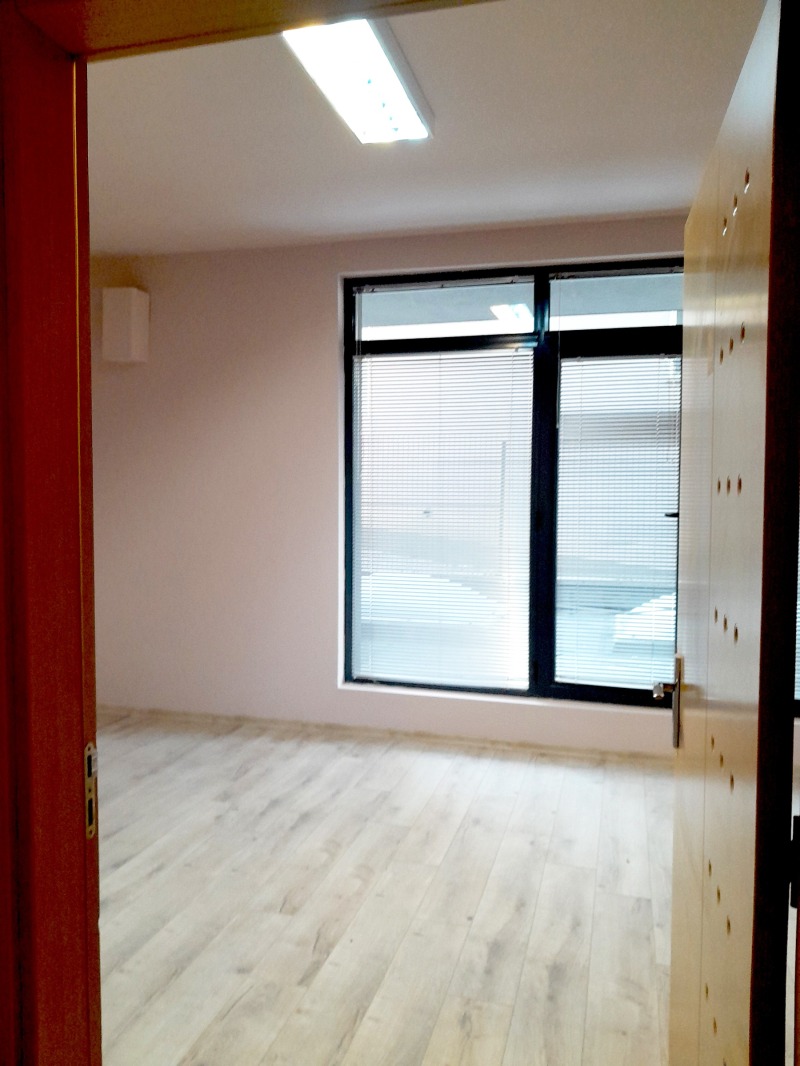 Til leie  Loft Sofia , v.z.Kinotsentara 3 sjast , 41 kvm | 11984634 - bilde [2]