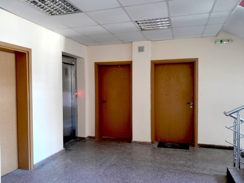 K pronájmu  Podkroví Sofia , v.z.Kinocentara 3 čast , 41 m2 | 11984634 - obraz [7]