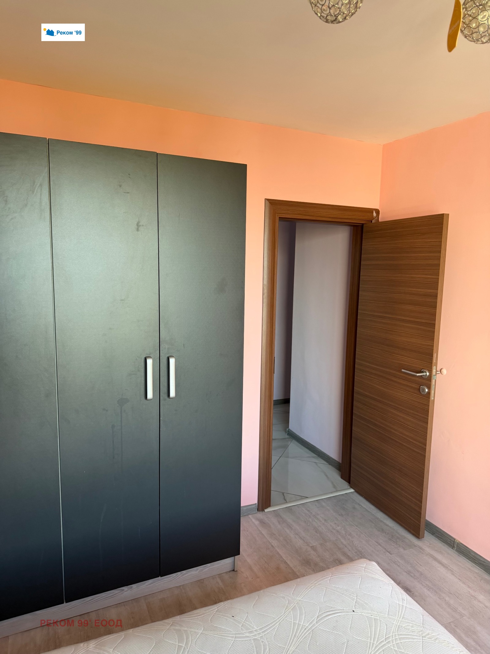 Дава под наем 3-СТАЕН, гр. София, Света Троица, снимка 13 - Апартаменти - 54603924