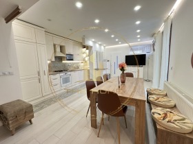 3 bedroom Tsentar, Varna