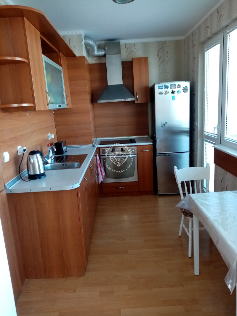 K pronájmu  2 ložnice Varna , Ljatno kino Trakija , 87 m2 | 78498131 - obraz [4]