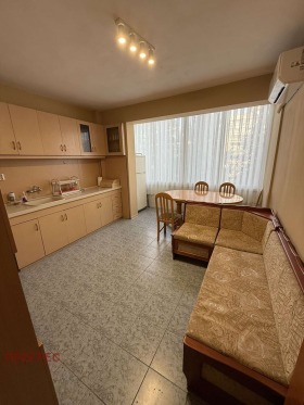 1 quarto Centar, Plovdiv 2