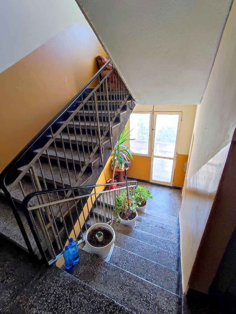 Дава под наем  2-стаен град Добрич , Христо Ботев , 60 кв.м | 57059265 - изображение [16]