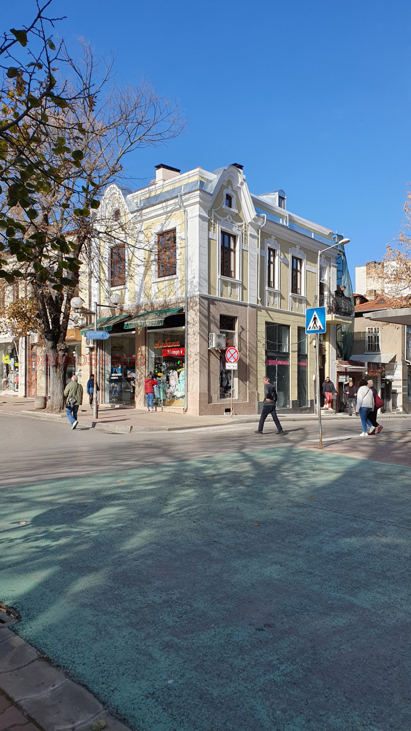 Дава под наем КЪЩА, гр. Шумен, Център, снимка 4 - Къщи - 52781967