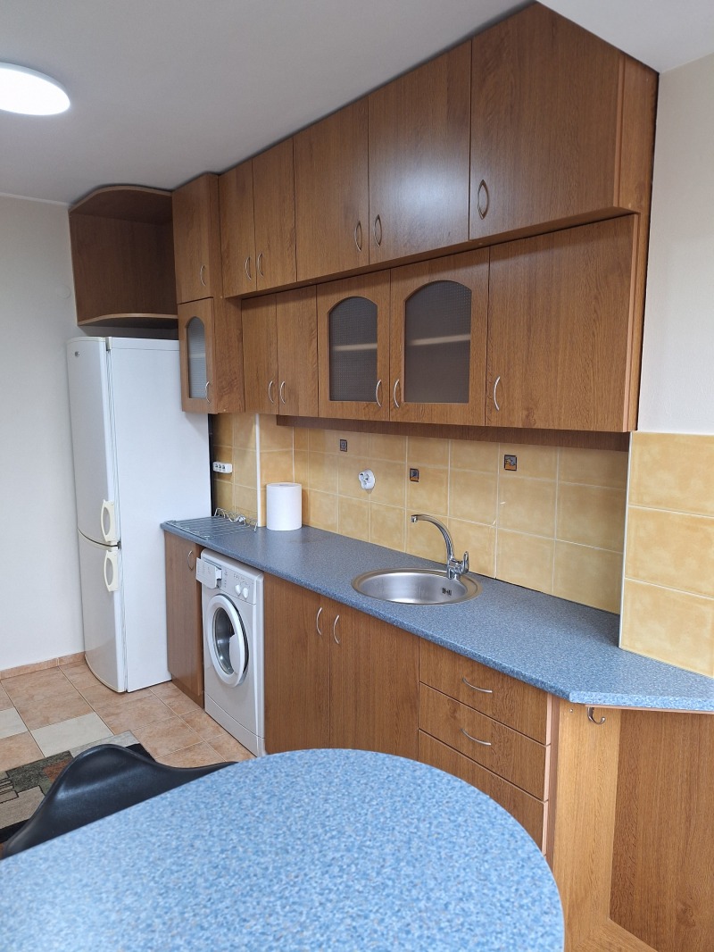 Дава под наем 4-СТАЕН, гр. Пловдив, Западен, снимка 10 - Апартаменти - 53478784