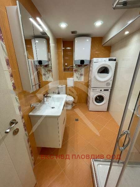 Дава под наем 4-СТАЕН, гр. Пловдив, Кършияка, снимка 10 - Апартаменти - 54384665
