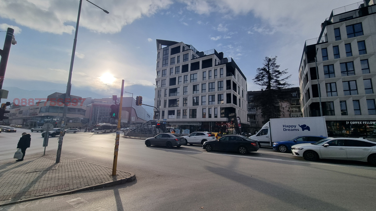 Дава под наем ОФИС, гр. София, Хладилника