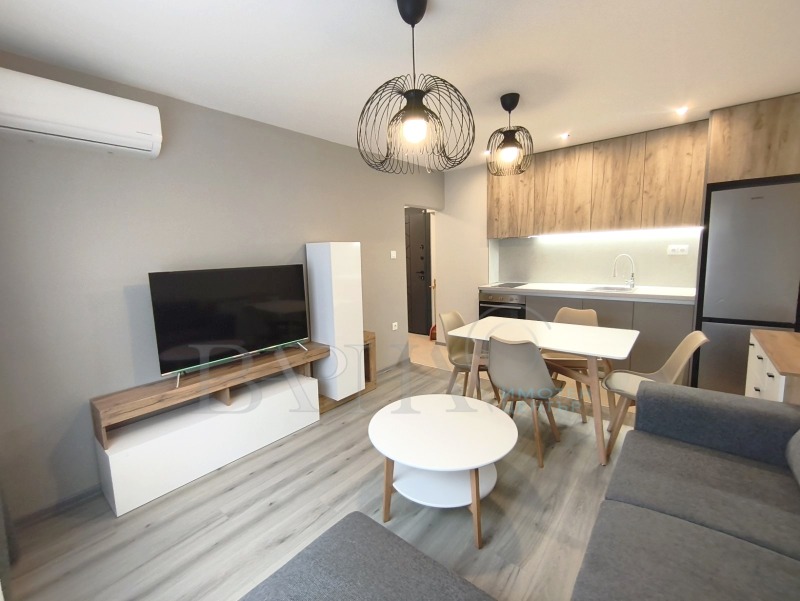 Дава под Наем 2-СТАЕН в град Варна, Младост 2 - 45 кв.м / 409 € » 799.93 лв., ИМОТЕН ЦЕНТЪР ВАРНА