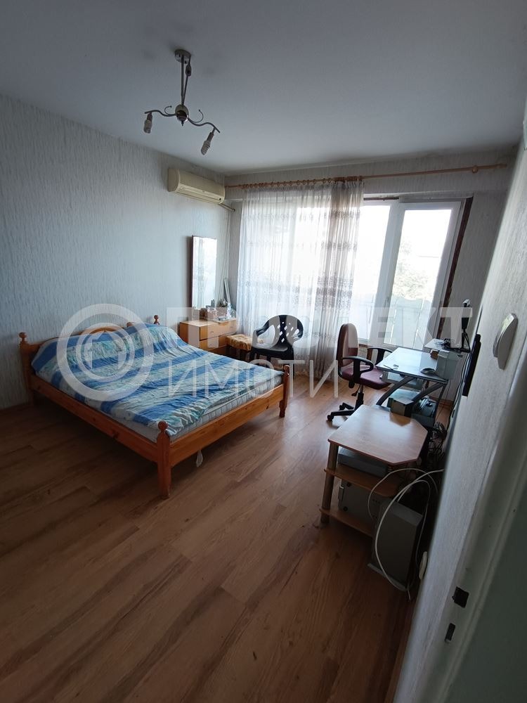 Дава под наем  2-стаен град Пловдив , Изгрев , 48 кв.м | 17935426