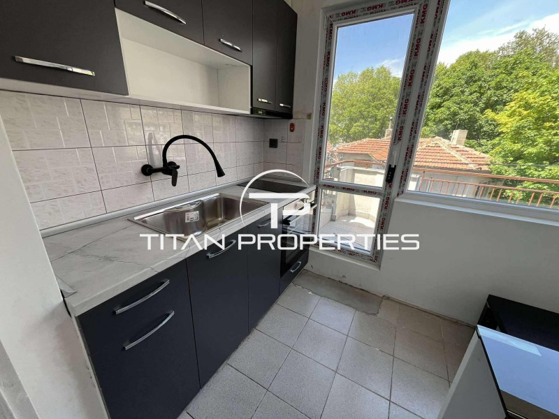 Дава под наем 3-СТАЕН, гр. Варна, Погреби