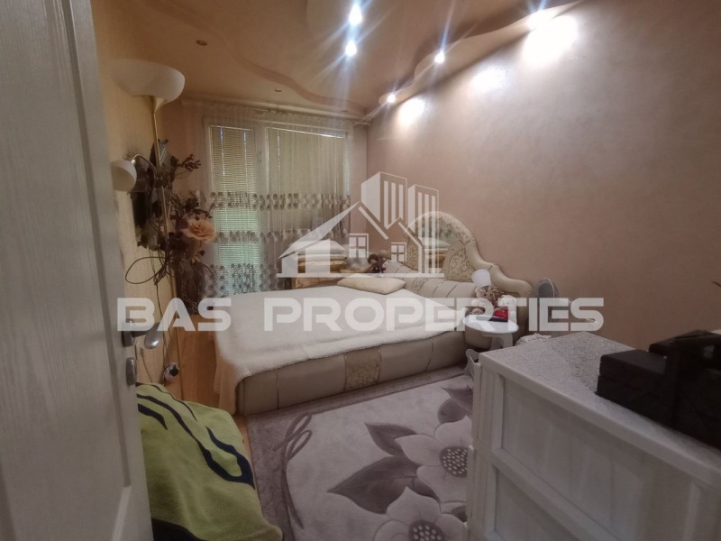 Дава под наем  2-стаен град София , Център , 65 кв.м | 73916039 - изображение [8]