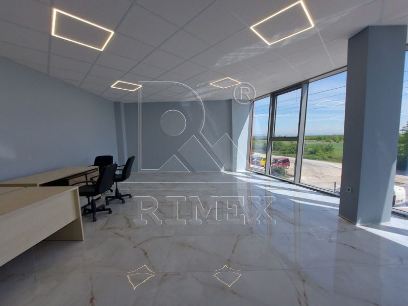 K pronájmu  Průmyslová budova Plovdiv , Industrialna zona - Jug , 4560 m2 | 69991916 - obraz [11]