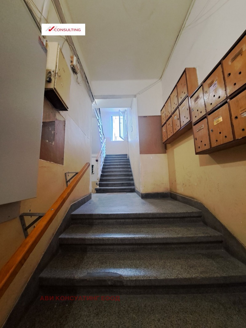 Til leje  1 soveværelse Sofia , Tsentar , 73 kvm | 67732259 - billede [10]