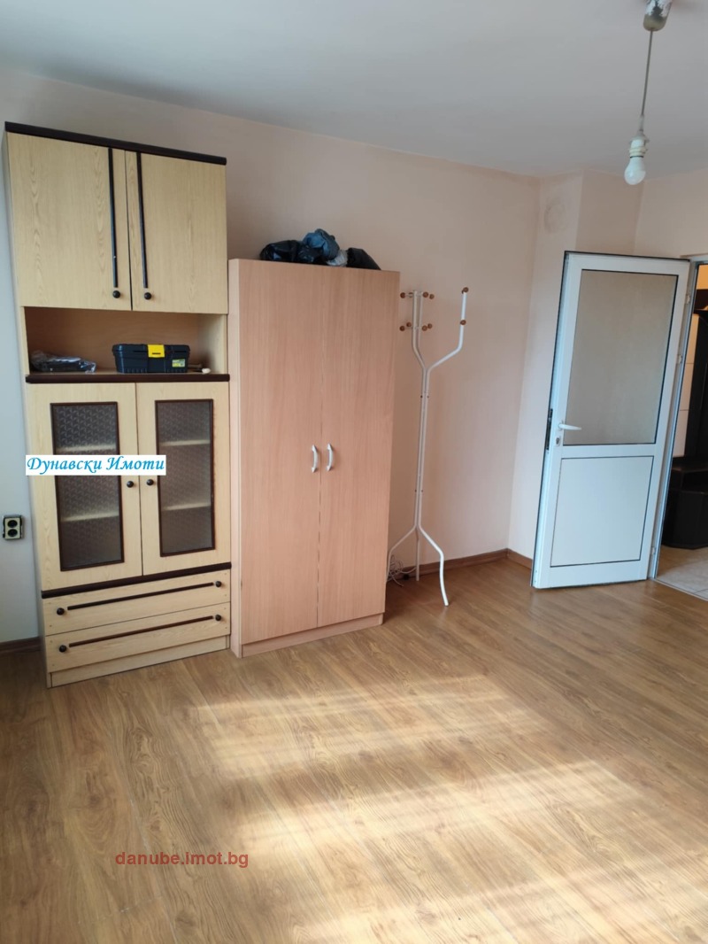 Издаје се  1 спаваћа соба Русе , Центар , 50 м2 | 78636912 - слика [3]
