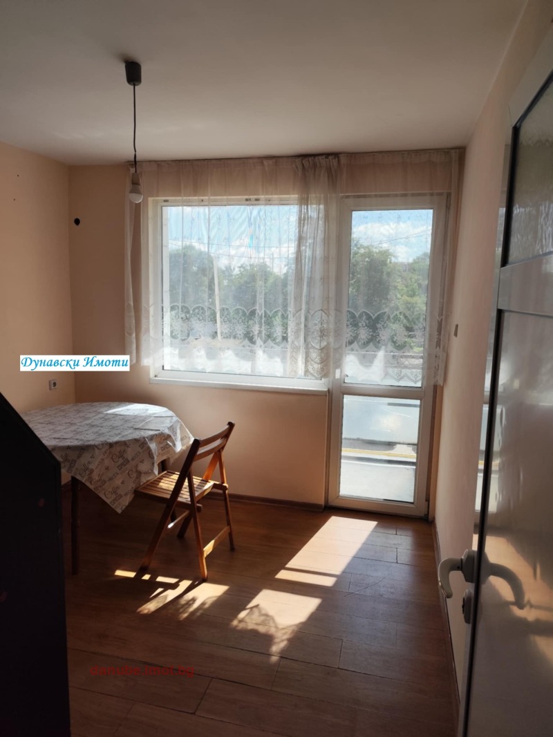 Издаје се  1 спаваћа соба Русе , Центар , 50 м2 | 78636912 - слика [5]