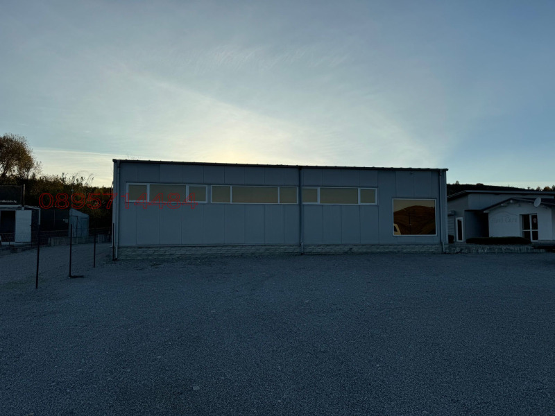 Дава под наем ПРОМ. ПОМЕЩЕНИЕ, гр. Дупница, област Кюстендил, снимка 11 - Производствени сгради - 52922809