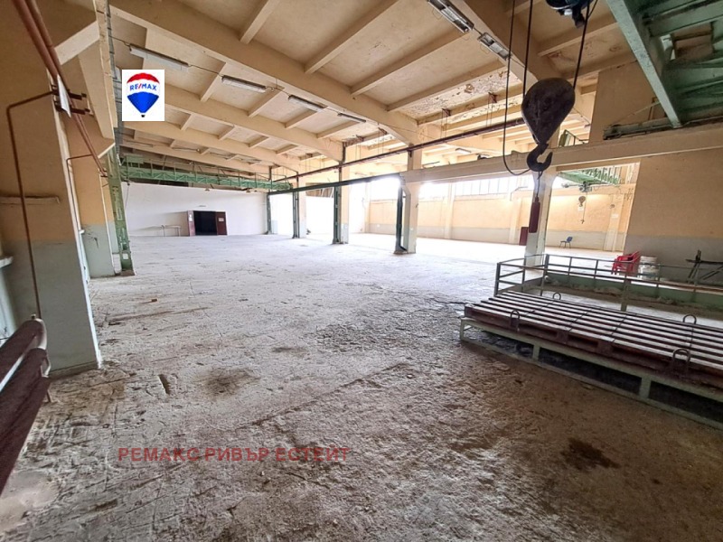 Дава под наем ПРОМ. ПОМЕЩЕНИЕ, гр. Русе, Родина 1, снимка 2 - Производствени сгради - 52214247