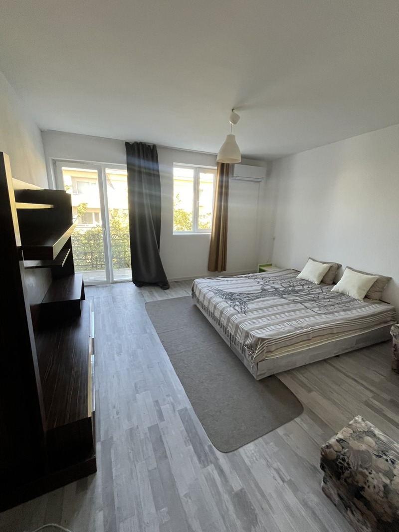 De inchiriat  3+ dormitor Burgas , Țentâr , 120 mp | 97956884 - imagine [2]