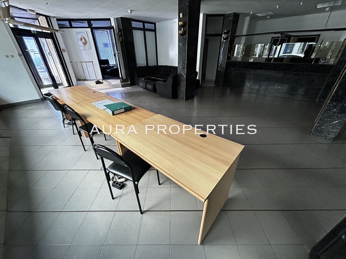 Дава под наем МАГАЗИН, гр. Разград, Център, снимка 2 - Магазини - 53603608