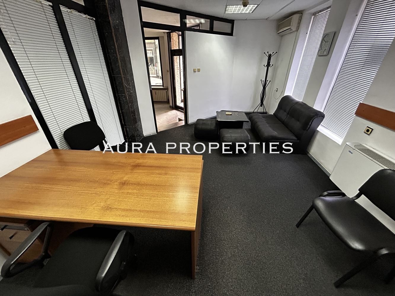 Дава под наем МАГАЗИН, гр. Разград, Център, снимка 6 - Магазини - 53603608