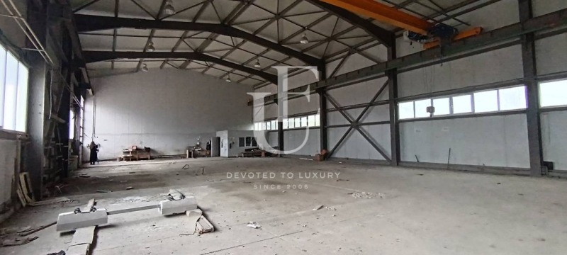 Kiadó  Ipari épület Sofia , Negovan , 520 négyzetméter | 32289798 - kép [2]