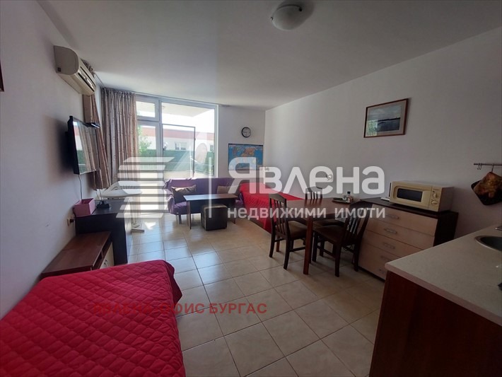 Til leje  Studie region Burgas , k.k. Slanchev bryag , 38 kvm | 74875692 - billede [3]