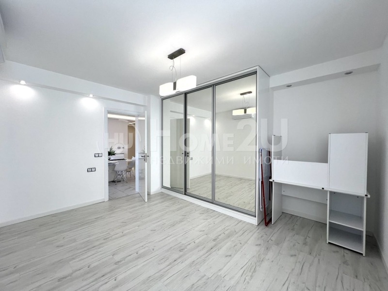 K pronájmu  2 ložnice Sofia , Centar , 125 m2 | 69174658 - obraz [6]