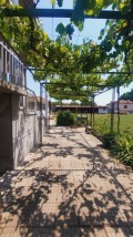 Под наем КЪЩА, област Пловдив, с. Скутаре • 1250 € • 41183542 — Holmes.bg