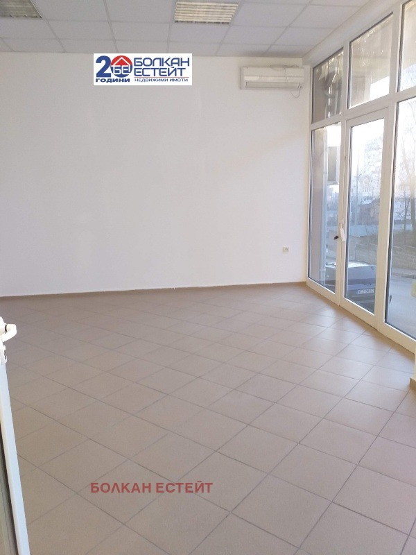 Da affittare  Negozio Veliko Tarnovo , Koliu Ficheto , 44 mq | 12530577 - Immagine [3]