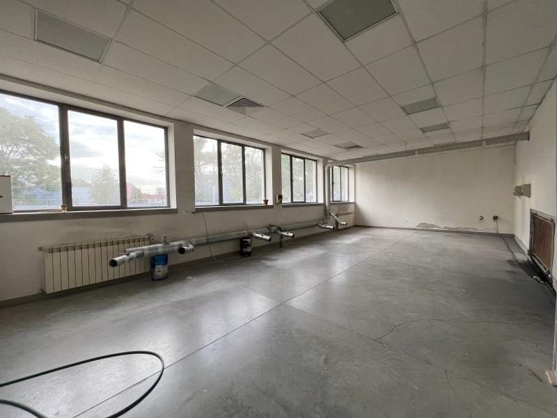 Do wynajęcia  Budynek przemysłowy Sofia , Woenna rampa , 1540 mkw | 43710270 - obraz [8]