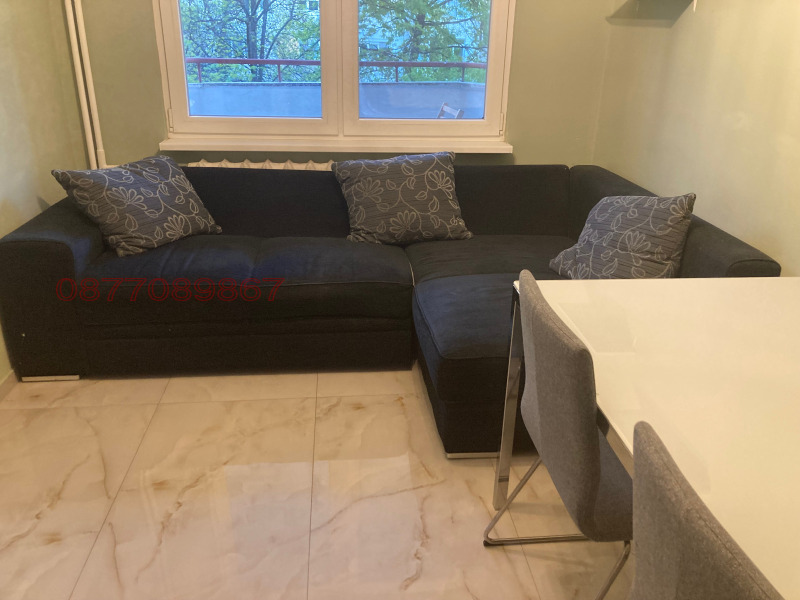 Дава под Наем 2-СТАЕН в град София, Иван Вазов - 49 кв.м / 550 € » 1 075.71 лв.