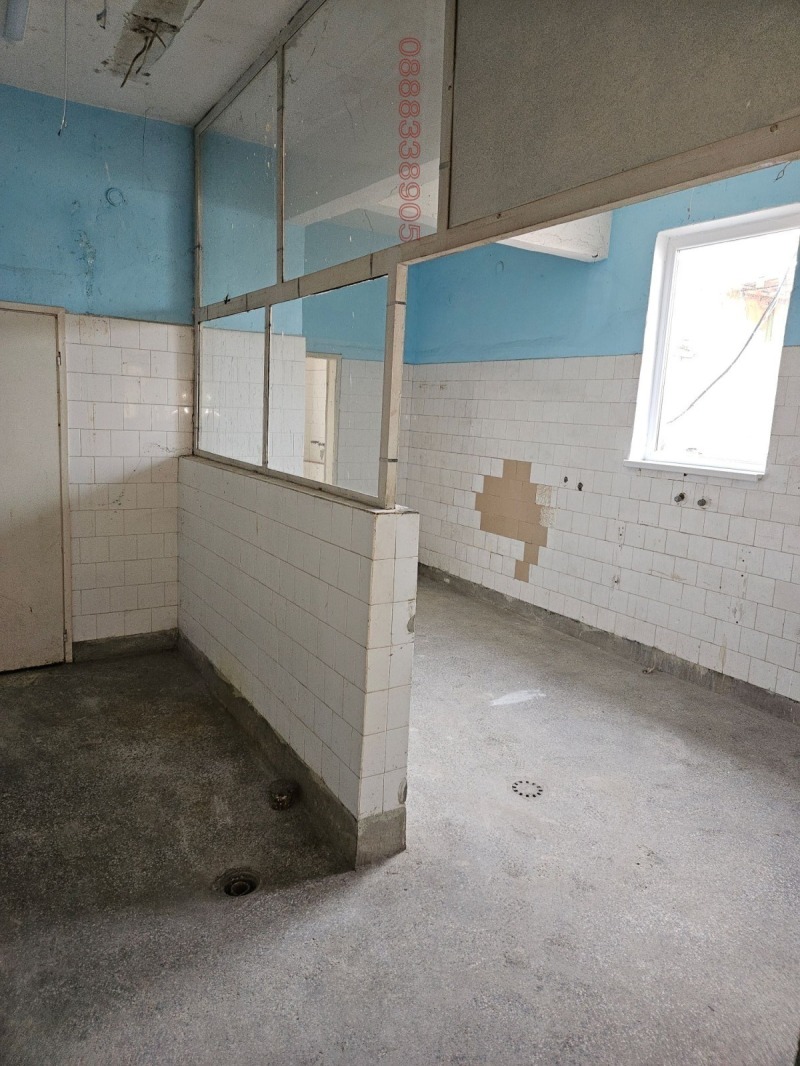 Дава под наем ПРОМ. ПОМЕЩЕНИЕ, гр. Павликени, област Велико Търново, снимка 7 - Производствени сгради - 52797063