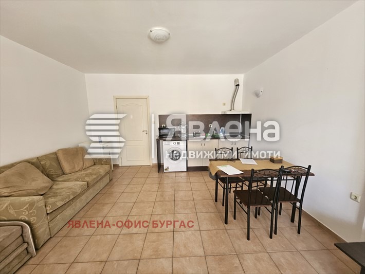 Дава под нем  1-стаен, област Бургас, к.к. Слънчев бряг •  450 EUR • ID 47359106 — holmes.bg - [1] 
