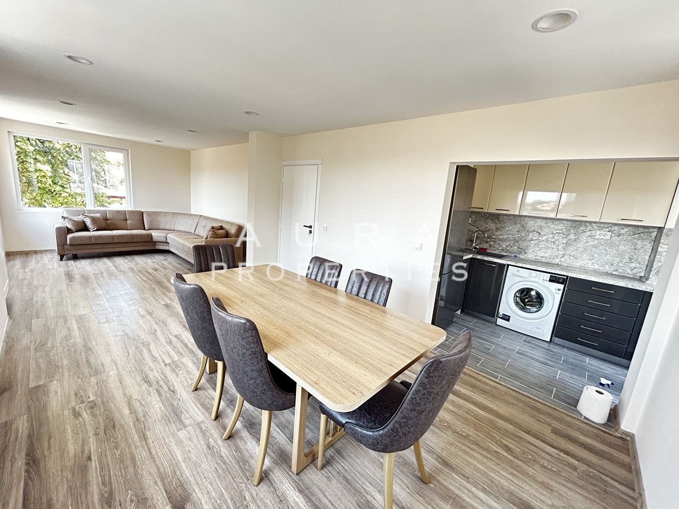 Дава под наем 4-СТАЕН, гр. Разград, Варош, снимка 2 - Апартаменти - 53315033