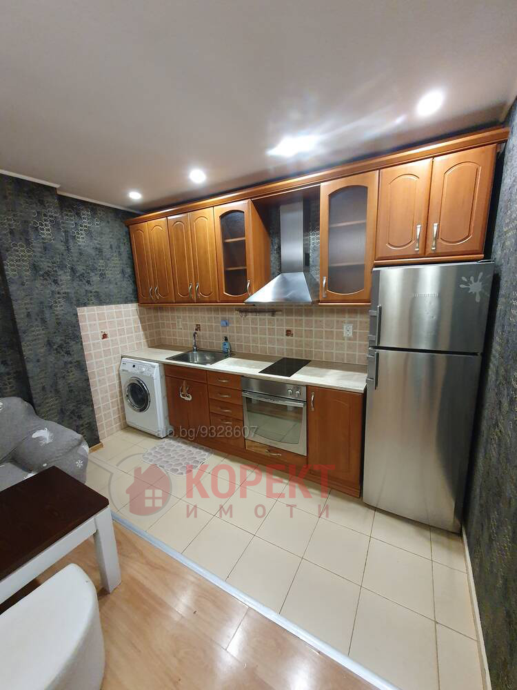 Дава под наем  2-стаен град Стара Загора , Три чучура - юг , 60 кв.м | 23494049