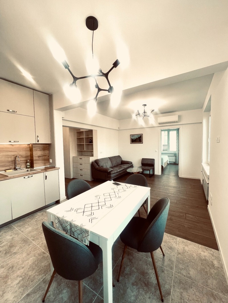 De inchiriat  1 dormitor Sofia , Țentâr , 65 mp | 29458619 - imagine [2]