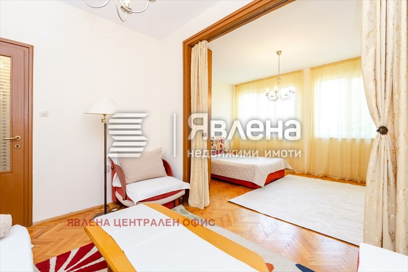 Дава под наем 2-СТАЕН, гр. София, Център, снимка 2 - Апартаменти - 53426770