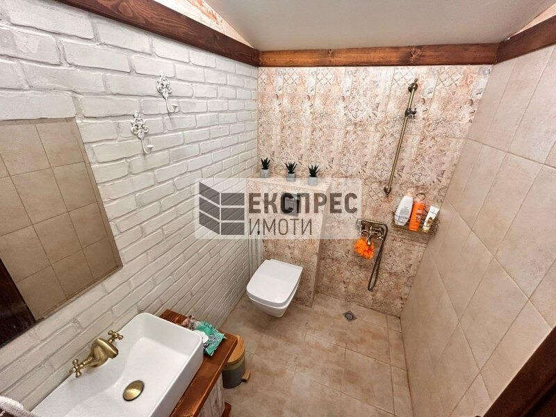 Kiadó  Ház Varna , m-t Zelenika , 250 négyzetméter | 42062034 - kép [12]