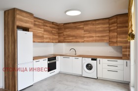 Дава под наем 3-стаен град Русе Център - [1] 