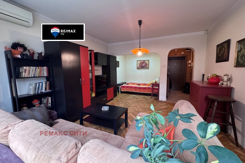 Дава под наем 2-СТАЕН, гр. София, Център, снимка 6 - Апартаменти - 53382823