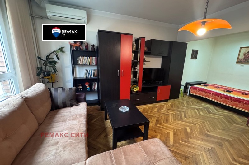 Дава под наем 2-СТАЕН, гр. София, Център, снимка 3 - Апартаменти - 53382823