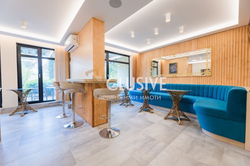 Kiadó  Bár; Kávézó Sofia , Vitosa , 78 négyzetméter | 85523071
