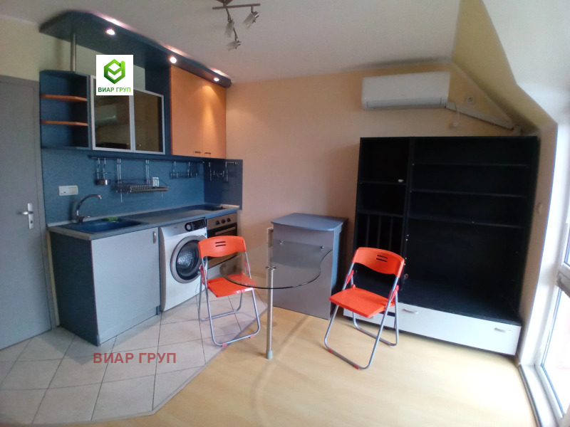 Da affittare  Studio Plovdiv , Karshiiaka , 32 mq | 13525142