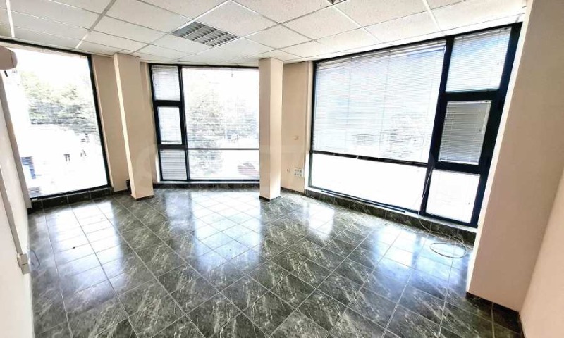 Te huur  Kantoor Varna , VINS-Tsjerven ploshtad , 140 m² | 33079366