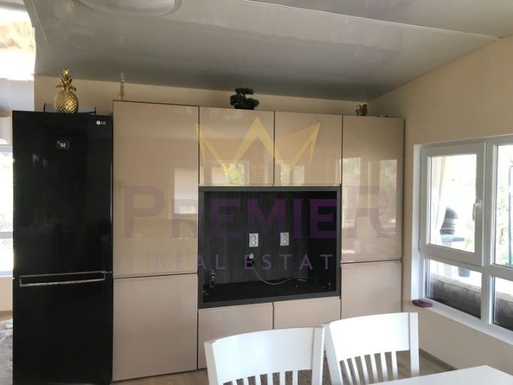 Дава под наем КЪЩА, гр. Варна, м-т Боровец - север, снимка 3 - Къщи - 52705786