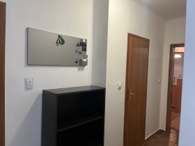 1 chambre Okrajna bolnitsa-Generali, Varna 8