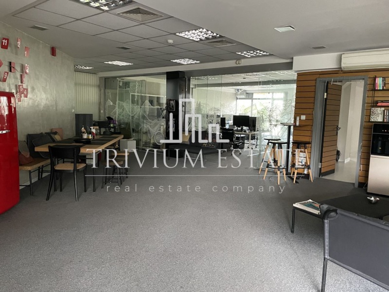Da affittare  Ufficio Plovdiv , Tsentar , 222 mq | 50610305 - Immagine [3]