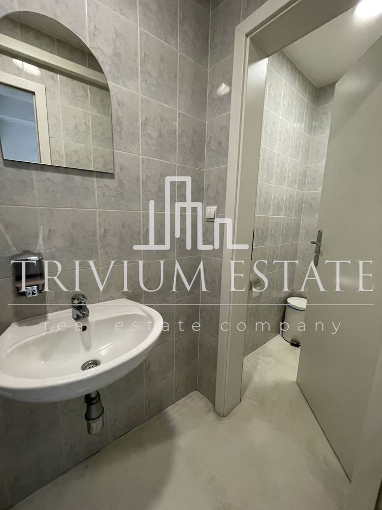 Da affittare  Ufficio Plovdiv , Tsentar , 222 mq | 50610305 - Immagine [8]