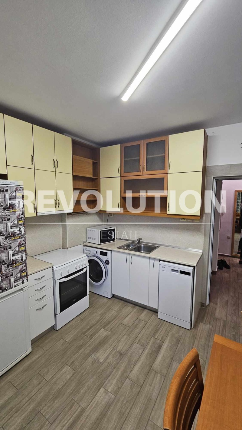 Do wynajęcia  2 sypialnie Warna , Centar , 70 mkw | 97902427
